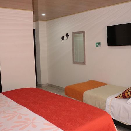 Hoteles Bogota Inn El Lago Country Zona Rosa Kültér fotó